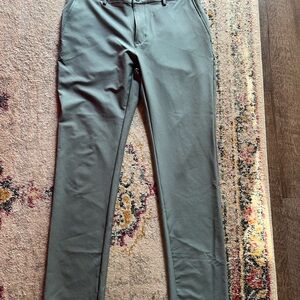 Greg Norman Men's Sage Green Chinos